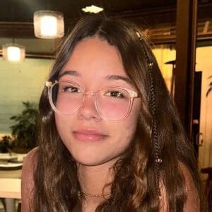 chloe parker simpcity